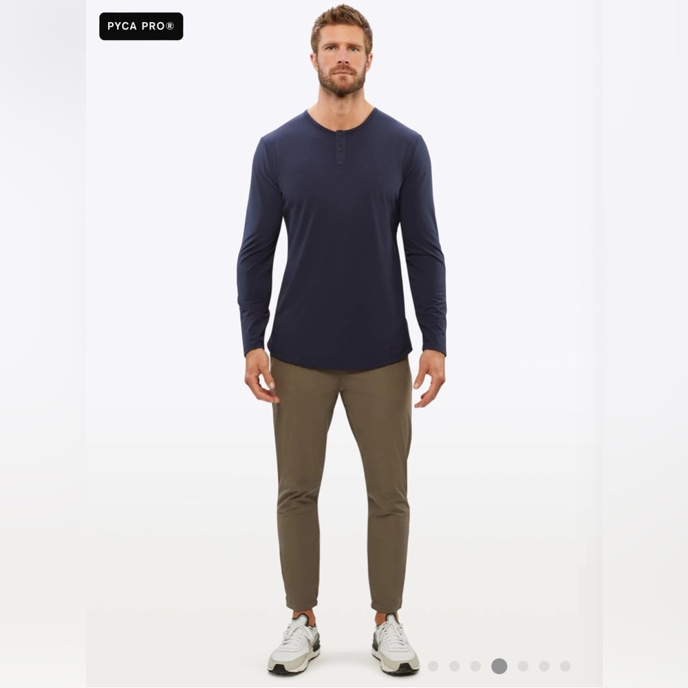 NWOT cuts navy blue long sleeve